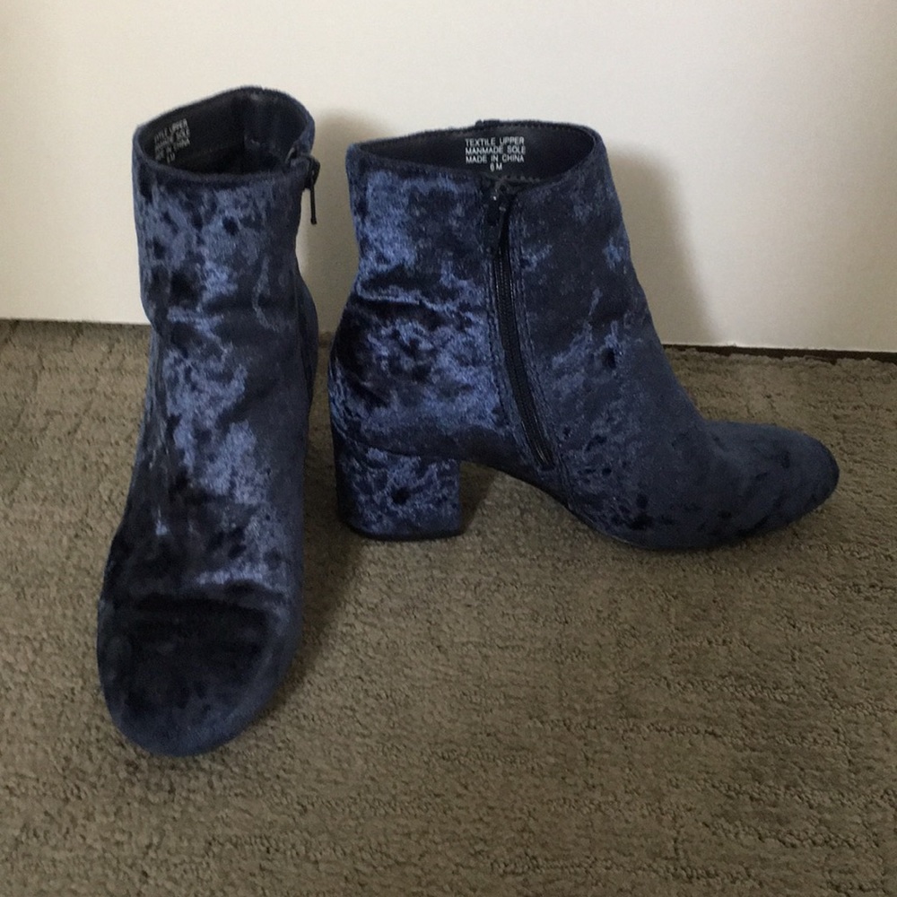 Navy Velvet Crush Booties